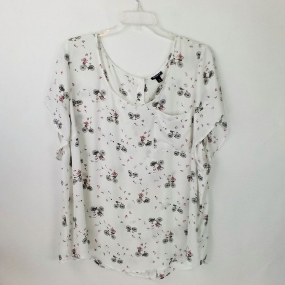 Torrid Abbey Bicycle Print Georgette Button Back Short Sleeve Blouse Womens 5X